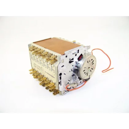 Elementy elektryczne do pralek r Programator do pralki Whirlpool / Indesit / Ariston / Hotpoint 481928218622 C00378033