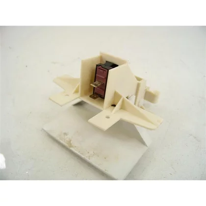 Zamknięcie drzwi do zmywarki Ariston / Indesit / Hotpoint / Whirlpool C00057512 482000075016