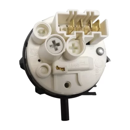Elementy elektryczne do pralek r Hydrostat poziomu wody do pralki i pralko-suszarki Whirlpool / Indesit / Ariston / Hotpoint 481227128421 C00312652