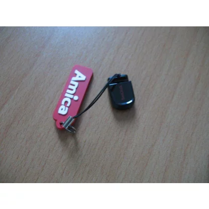 Pendrive z oprogramowaniem do piekarnika Amica 16 GB, smycz 8050855
