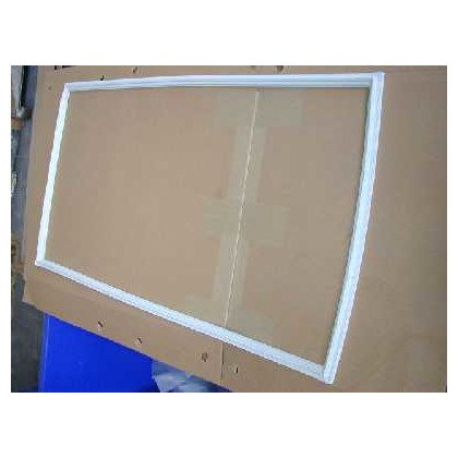 Magnetyczna uszczelka drzwi zamrażarki Amica 8001043