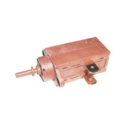 Przekaźnik pojedynczy do mikrofalówki Whirlpool / Indesit / Ariston / Hotpoint 481936058589 C00314701