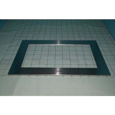 Maskownica panelu zabudowy do kuchni mikrofalowej Amica (1034746)