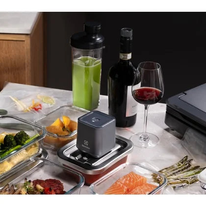 Korki próżniowe do wina Electrolux / AEG EVWC1