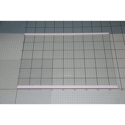 Półka szklana z białymi listwami do lodówki Amica 430 x 305 x 3 mm 1035344