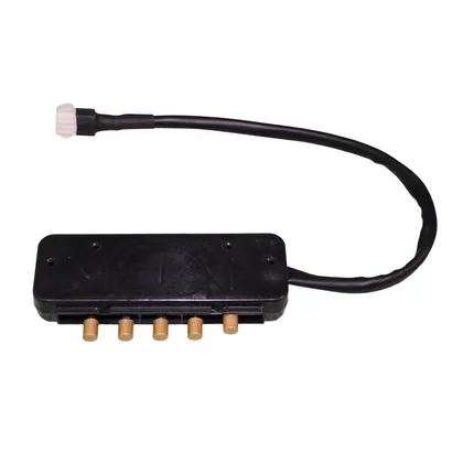 Wyłącznik Isostat do okapu Amica MQ Retro 1044557