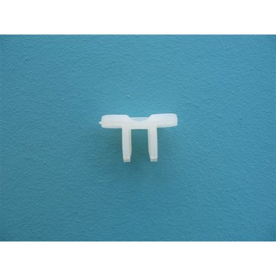 Mocowanie przewodu zasilającego (1070608)