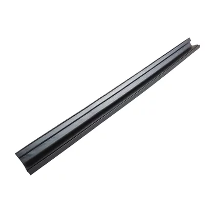 Dolna uszczelka drzwi zmywarki Ariston / Indesit / Hotpoint / Whirlpool 60 cm C00091543 482000023296