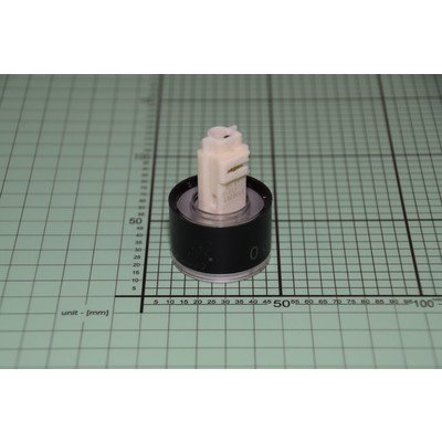 9054635 pokrętło chowane 38A białe AMICA