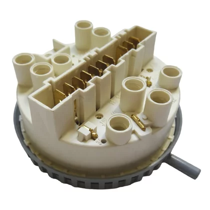 Elementy elektryczne do pralek r Hydrostat 3-zakresowy do pralki Ariston / Indesit / Hotpoint / Whirlpool C00051731 488000051731