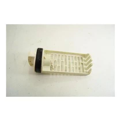 Filtr pompy odpływowej do pralki Whirlpool / Indesit / Ariston / Hotpoint 481990308151 C00378125
