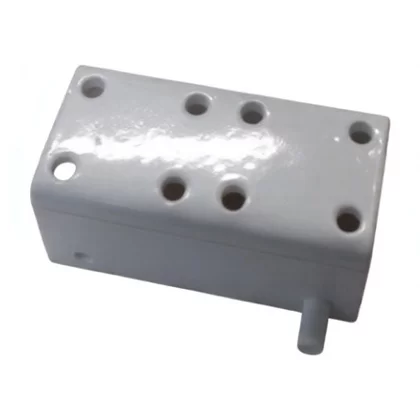 Zespół zawiasu środkowego prawy do lodówki Amica M56 LEC AK261 8038758