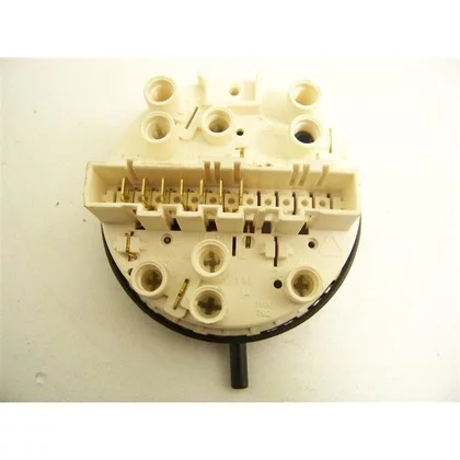 Elementy elektryczne do pralek r Presostat hydrostat do pralki Ariston / Indesit / Hotpoint / Whirlpool 2+1 zakresowy C00065353 482000072338