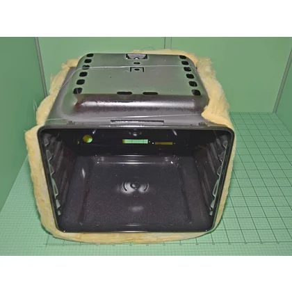 Zespół komory piekarnika do kuchenki Amica żebrowany czarny 9058295 Zesp.Kom.03-5 G4.3 Żebr.Czar. 300C P2011