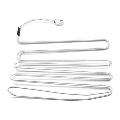 Grzałka rozmrażająca do chłodziarki Whirlpool / Indesit / Ariston / Hotpoint 140 W 481225928952 C00327163