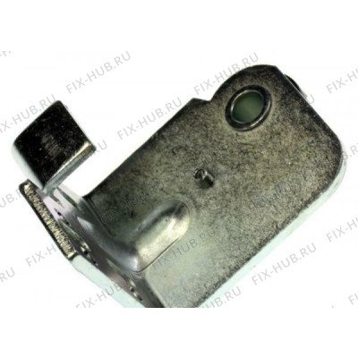 Zawias drzwi dolny do lodówki Whirlpool (480132101404) C00323466