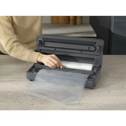 Rolki do pakowarek próżniowych Electrolux / AEG 2 szt. 25 cm x 6 m 9009235111 9009232068