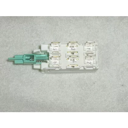 Elementy elektryczne do pralek r Wyłącznik główny / włącznik sieciowy do pralki Whirlpool / Indesit / Ariston / Hotpoint 6-stykowy 481941029126 C00378066