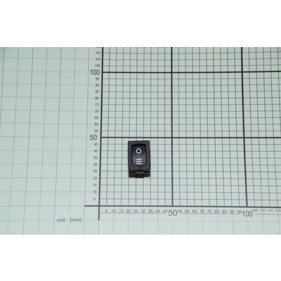 Przycisk włącznika silnika turbo (1016129)