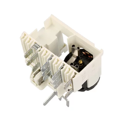 Sprężarki do lodówek Whirlpool Starter sprężarki do lodówki Whirlpool / Indesit / Ariston / Hotpoint 481228068328 C00341720 481212328001 C00289247