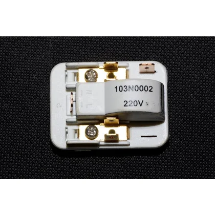 Sprężarki, akcesoria, przekaźnik Przekaźnik rozruchowy PTC do sprężarki chłodniczej Danfoss 230 V 25 Ohm 253-8 103N0021