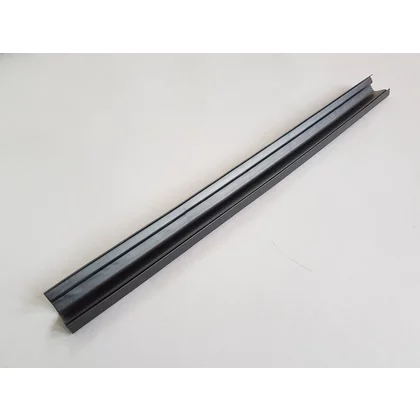 Dolna uszczelka drzwi zmywarki Ariston / Indesit / Hotpoint / Whirlpool 60 cm C00091543 482000023296