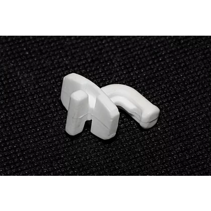 Części zamienne GORENJE Ceramiczny wspornik grzałki do mikrofalówki Gorenje / Hisense 250789