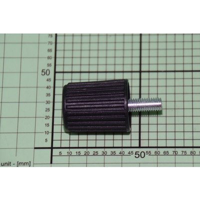 Nóżka regulacyjna do chłodziarko-zamrażarki Amica (1044117)