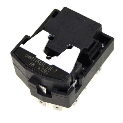 RCNA400E30ZX BEKO Węzeł przyłączeniowy GMCC / przekaźnik rozruchowy sprężarki do lodówki Beko / Grundig / Arcelik 4930970500