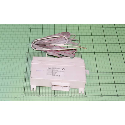 Zespół wiązek z modułem elektronicznym do zamrażarki Amica FS230