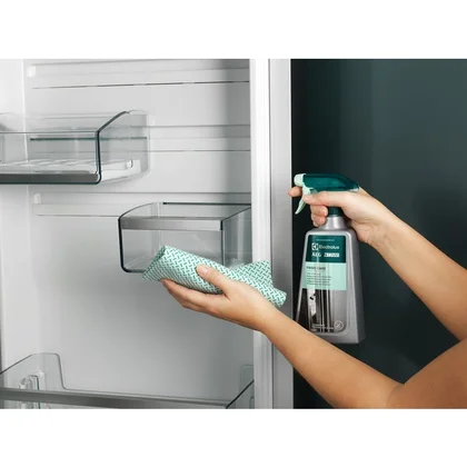 Preparat do czyszczenia lodówek Electrolux / AEG FRIGO CARE 500 ml spray