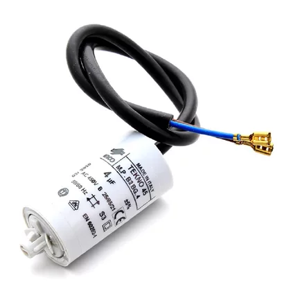 Sprężarki do lodówek Whirlpool Kondensator roboczy sprężarki do lodówki Ariston / Indesit / Hotpoint / Whirlpool 4 MF M8 P2-UK C00266589 482000031930 C00291503