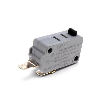 Mikrowyłącznik drzwi do kuchenki mikrofalowej Whirlpool / Indesit / Ariston / Hotpoint 482000006790 C00304093