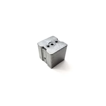 Wspornik uchwytu drzwi do lodówki Ariston / Indesit / Hotpoint / Whirlpool C00256658 481246228963