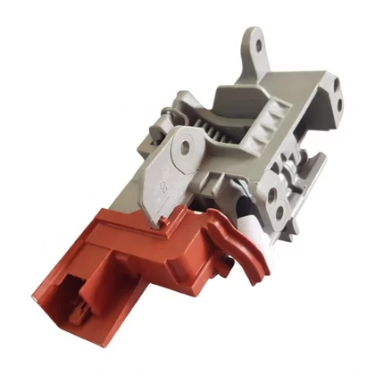 LSTF9M124CEU Zestaw zamykający drzwi do zmywarki Indesit / Whirlpool DEA603 45 cm C00504515 488000504515