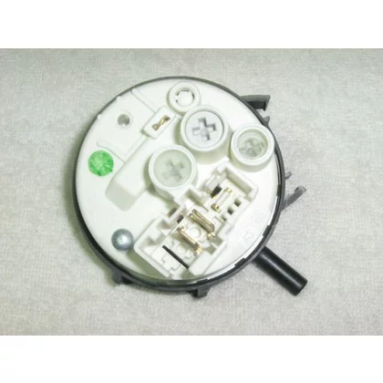 Elementy elektryczne do pralek r Hydrostat do pralki Whirlpool / Indesit 481227128527 C00337552