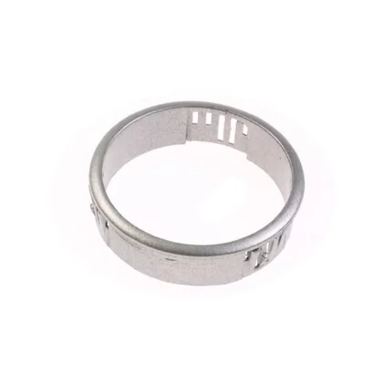 Pierścień pokrętła do piekarnika Whirlpool srebrny 481252888106 C00313222