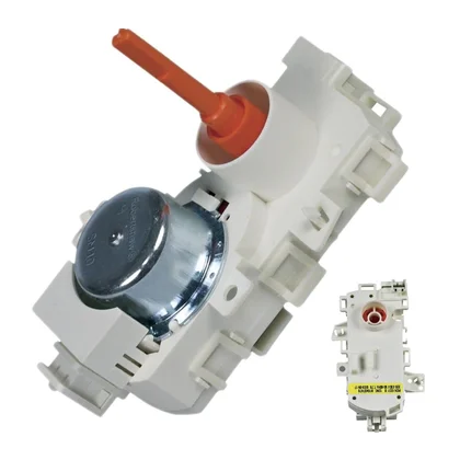 Zawór trójdrożny pompy myjącej do zmywarki Whirlpool / Indesit 481010745147 C00326392