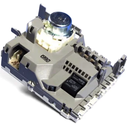 Elementy elektryczne do pralek r Programator do pralki Whirlpool 481228218748 C00501278