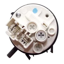 Elementy elektryczne do pralek r Hydrostat poziomu wody do pralki Whirlpool / Indesit 481202308065 C00318079