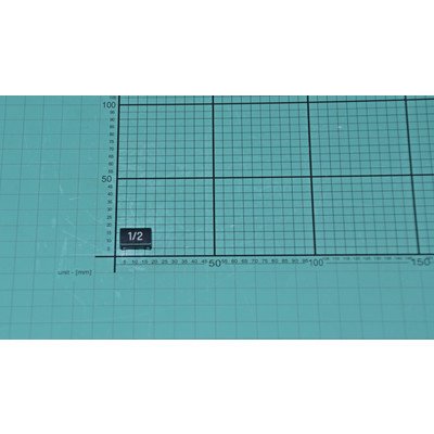 1049166 Przycisk 1/2 wsadu czarny AMICA